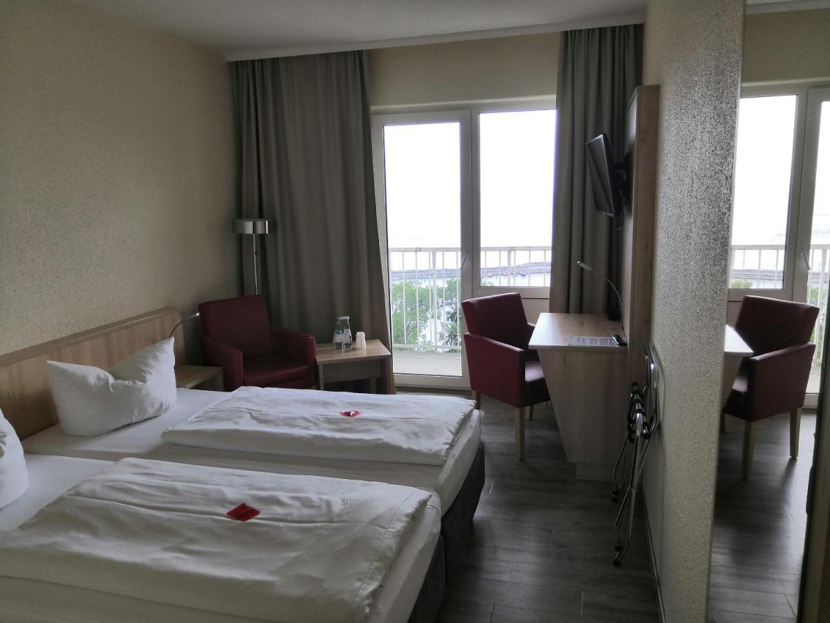 Ruegen-Hotel Sassnitz Zewnętrze zdjęcie