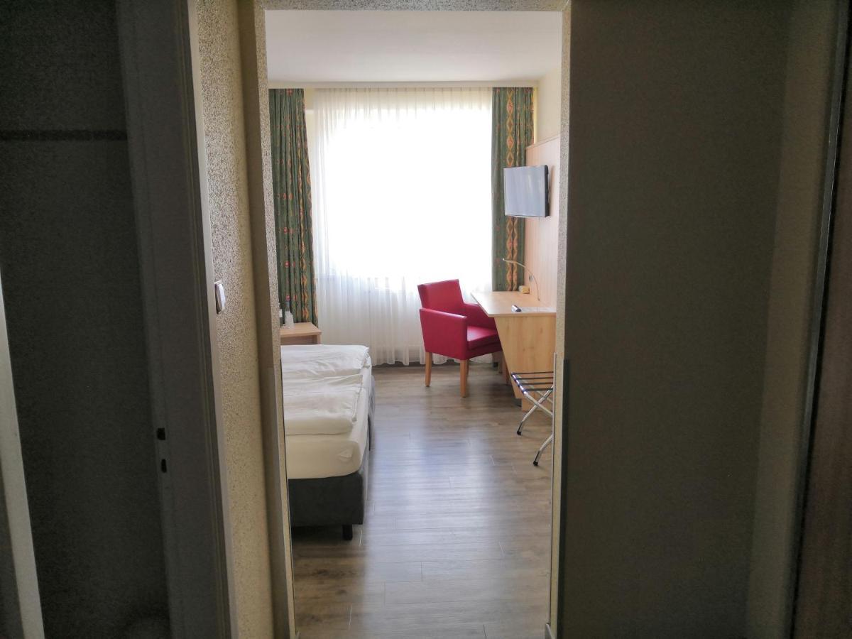 Ruegen-Hotel Sassnitz Zewnętrze zdjęcie