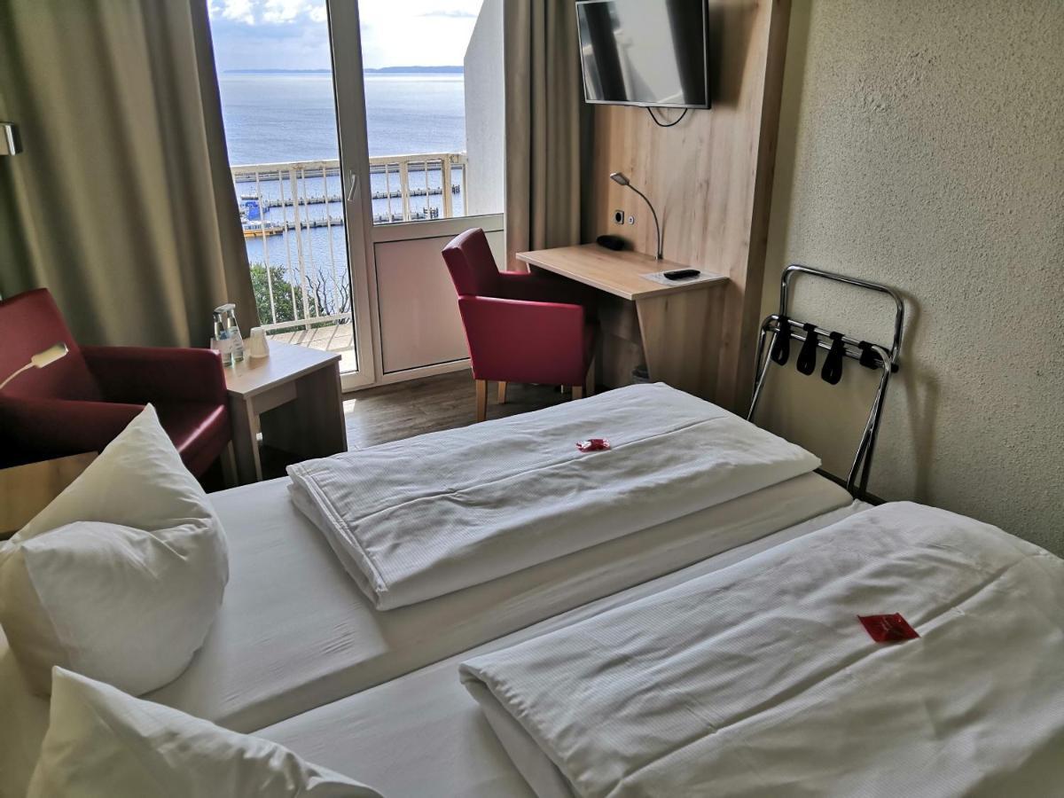 Ruegen-Hotel Sassnitz Zewnętrze zdjęcie