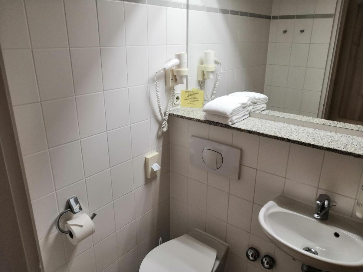 Ruegen-Hotel Sassnitz Zewnętrze zdjęcie